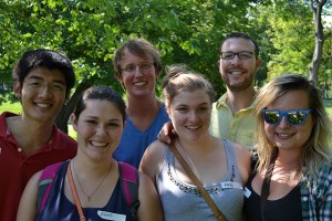 http://commons.wikimedia.org/wiki/File:Wiknic_Boston_group_of_six_people_June_23_2012.jpg