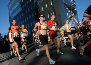 https://commons.wikimedia.org/wiki/File:Berlin_marathon.jpg