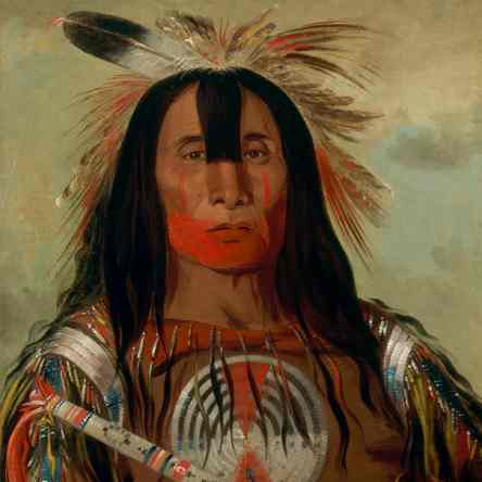 Toile de 1832 représentant le chef autochtone Buffalo Bulls Back Fat ; plumes dans les cheveux et couleurs vives peintes sur son visage.