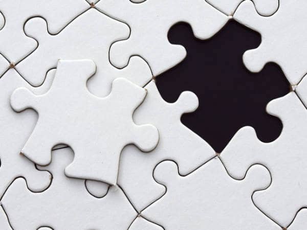 Un morceau de puzzle qui s’insère parfaitement dans un dessin.