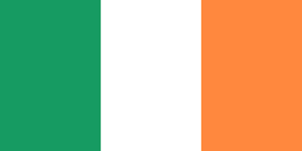 Trois bandes verticales de couleur verte, blanche et orange.