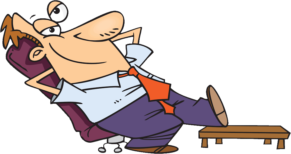 Un homme se repose allongé avec un pied sur un tabouret. 